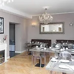 Hotel Lux