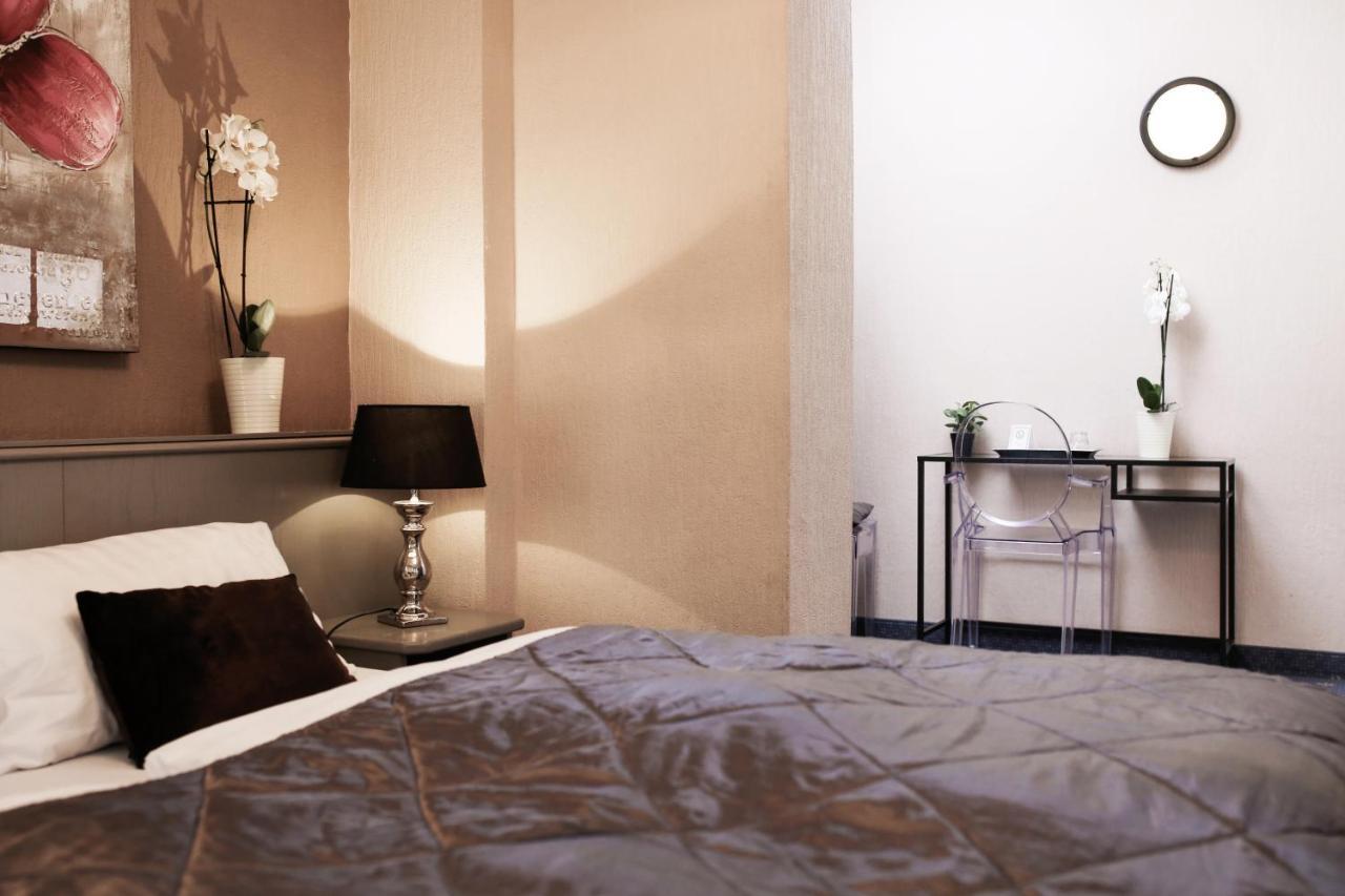 Lux Hotel